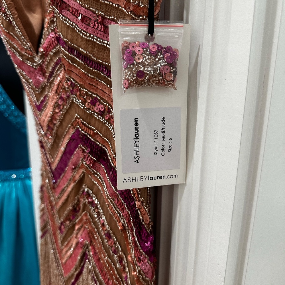 ASHLEYLauren prom gown - Picture 4 of 4